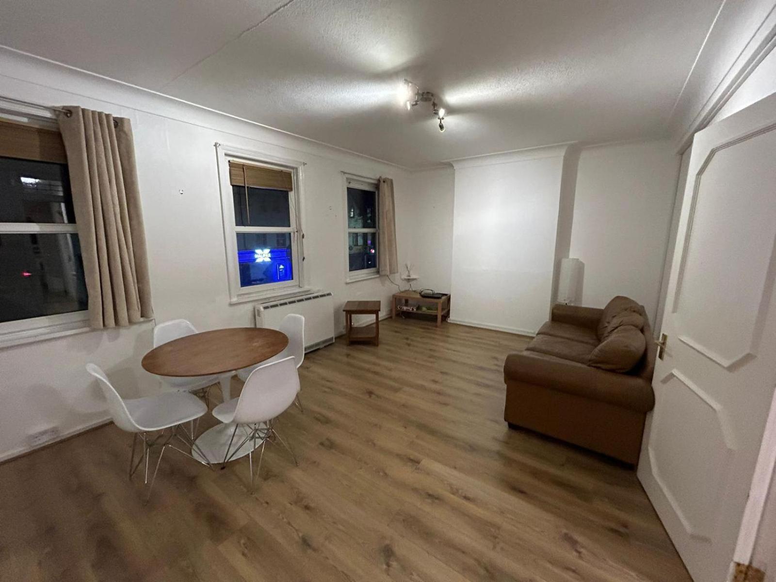 Finchley Holidays Whetstone Esterno foto
