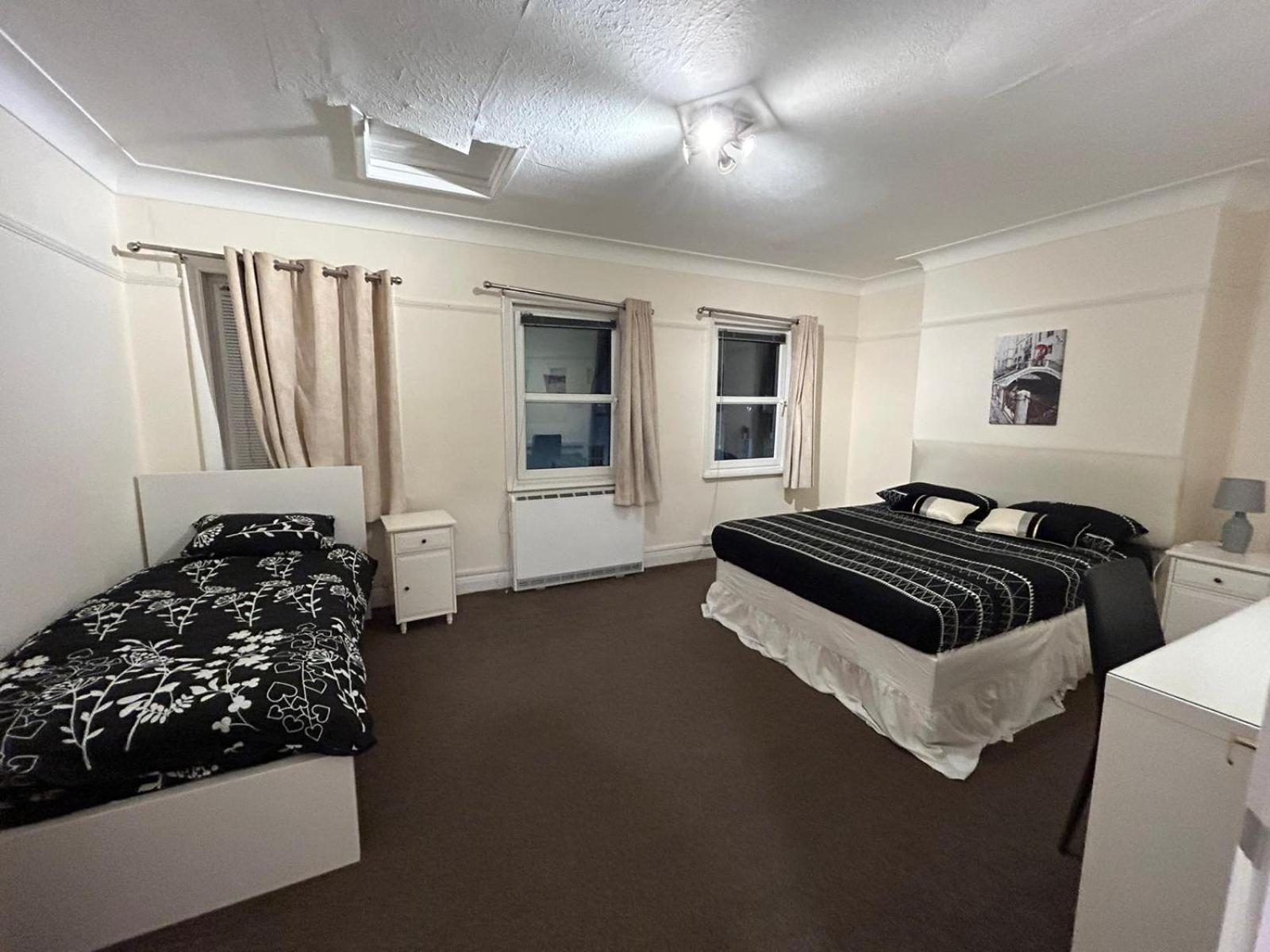 Finchley Holidays Whetstone Esterno foto